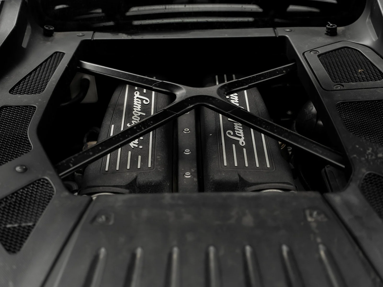 Used 2015 Black Lamborghini LP610-4 image 50