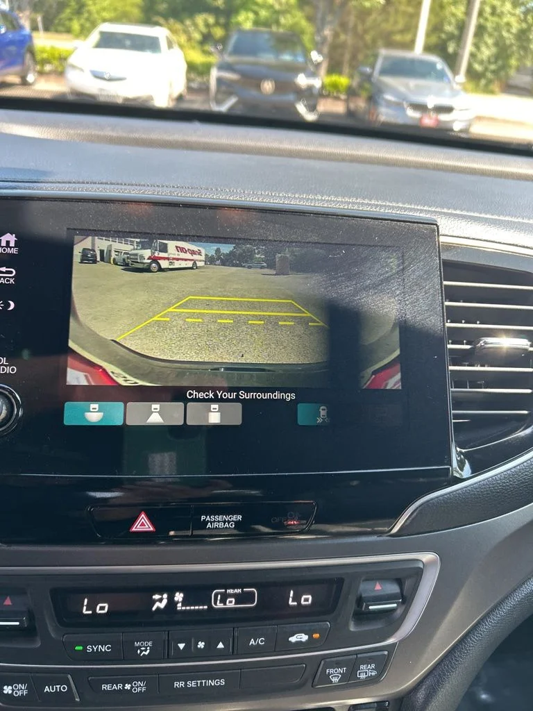 Used 2022 Black Honda EX-L image 3