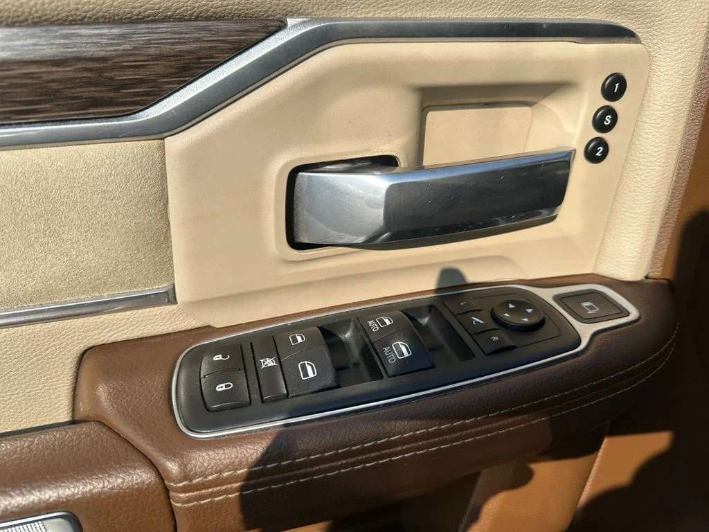 Used 2019 Black Ram Laramie image 31