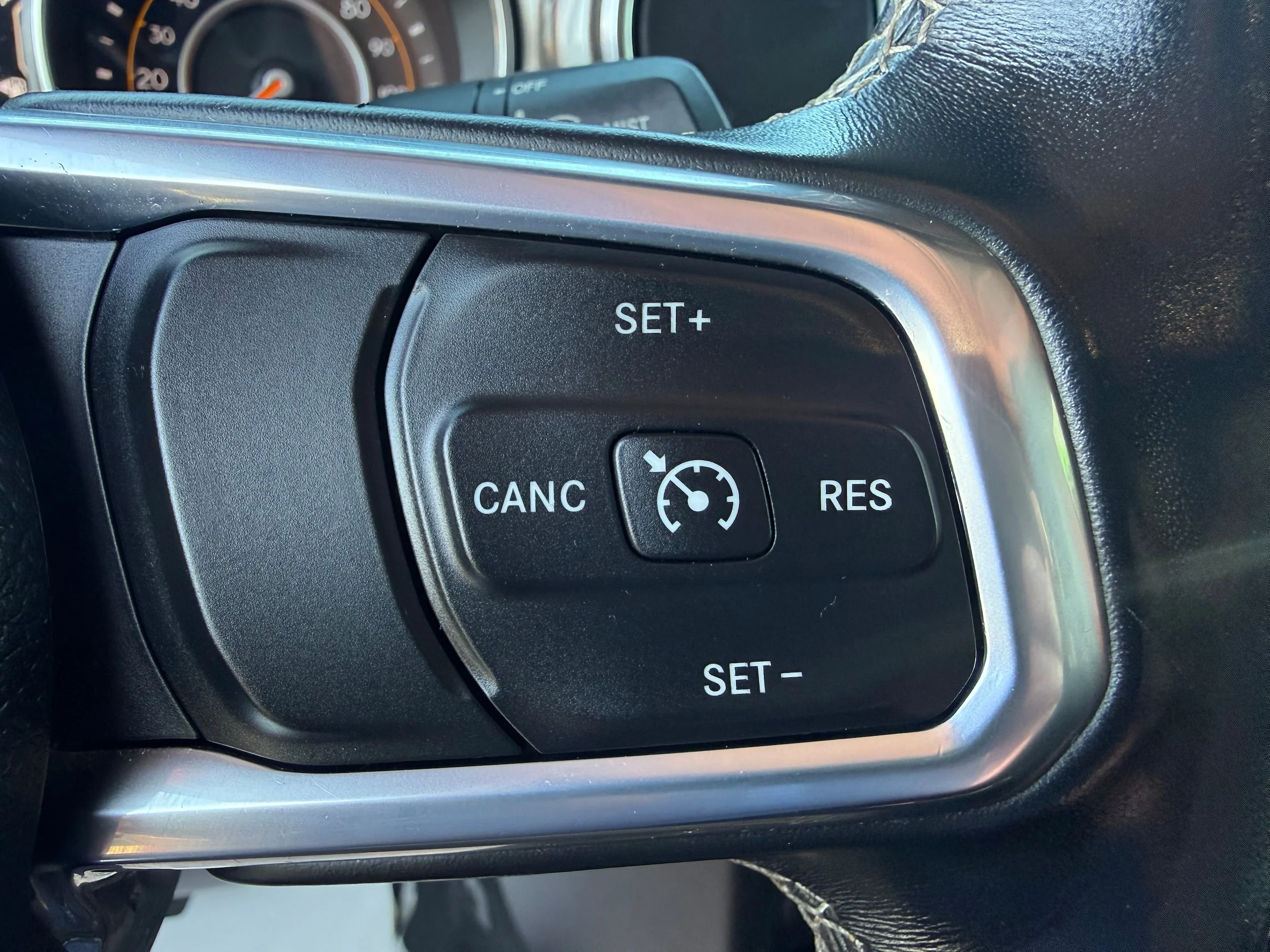 Used 2020 Firecracker Red Clearcoat Jeep Overland image 15