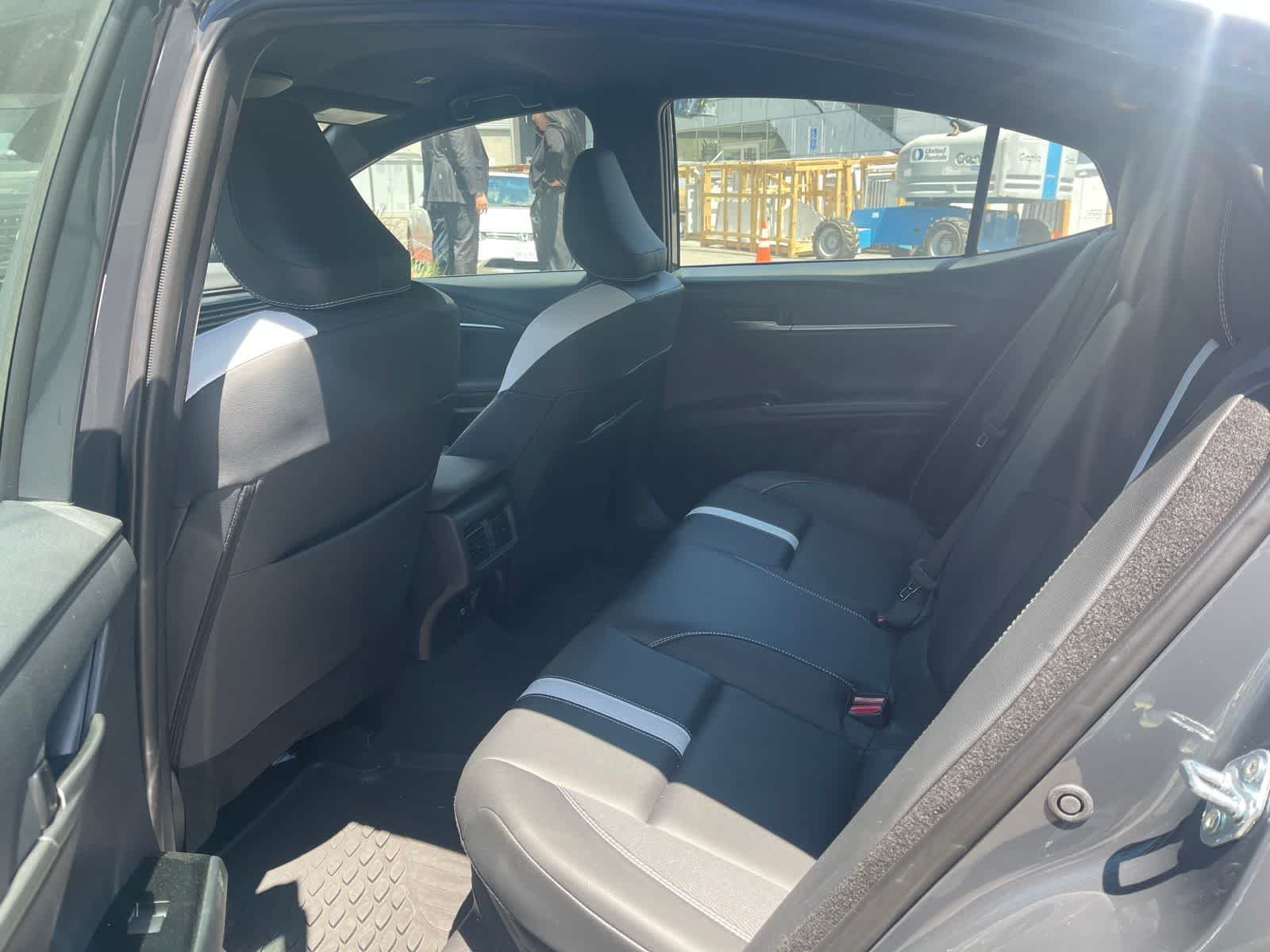 Used 2025 Underground Toyota SE image 5