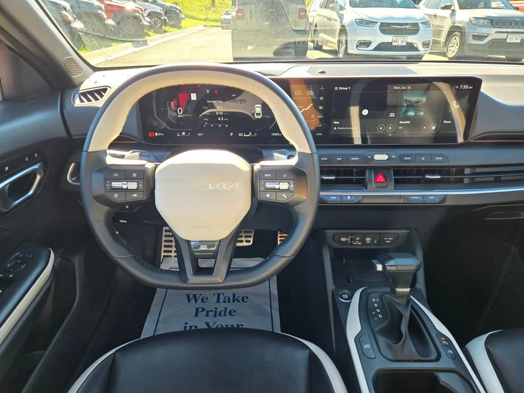 Used 2025 Red Kia GT-Line Turbo image 19