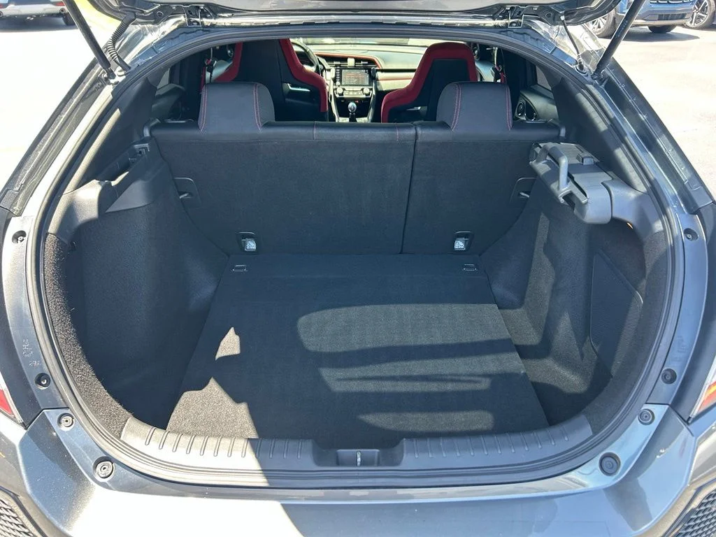 Used 2019  Honda Touring image 11