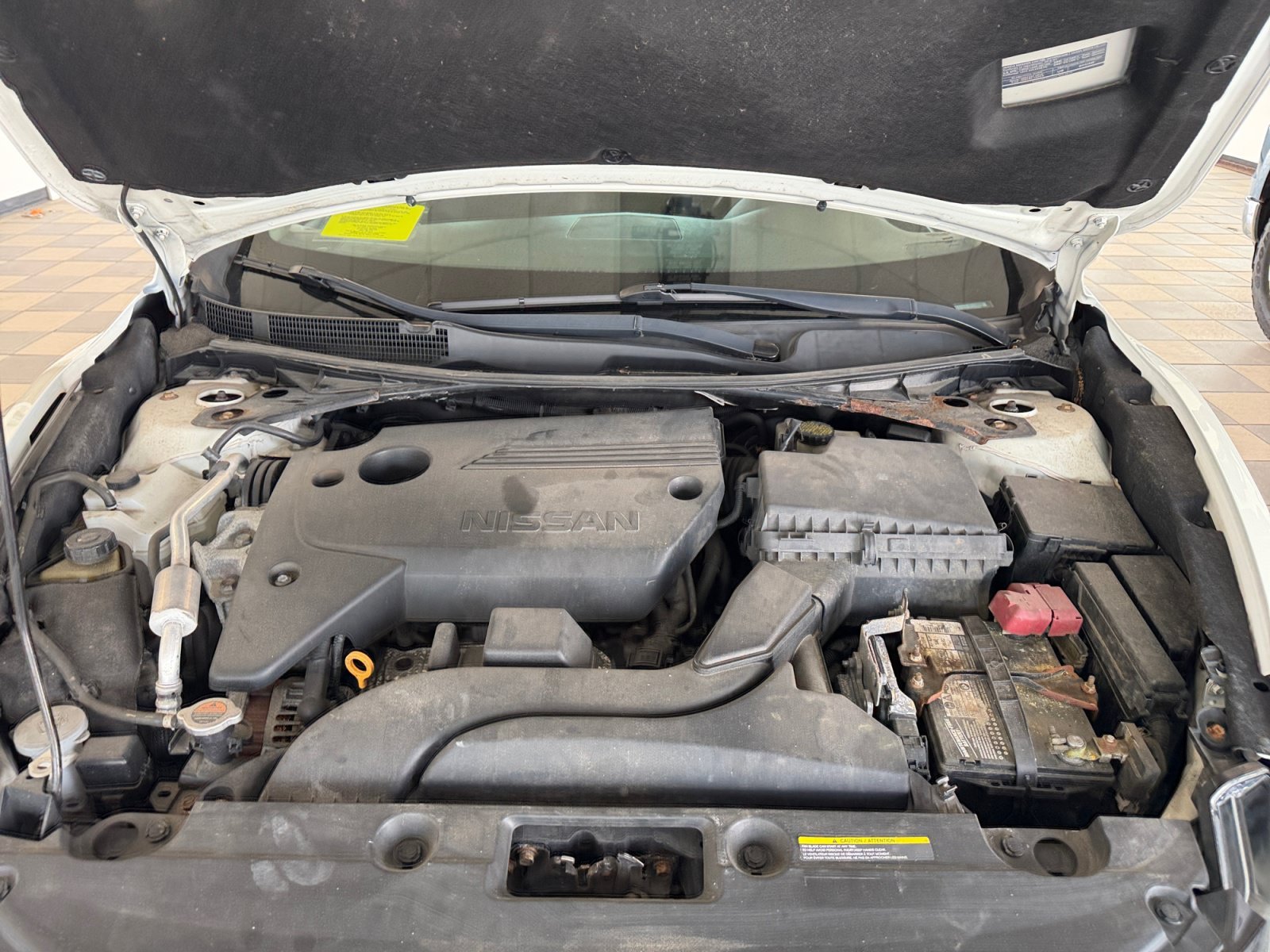 Used 2018 Pearl White Nissan 2.5 SR image 6