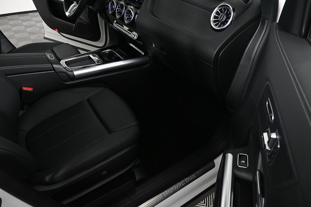 Certified Used 2026 White Mercedes-Benz GLA 250 image 23