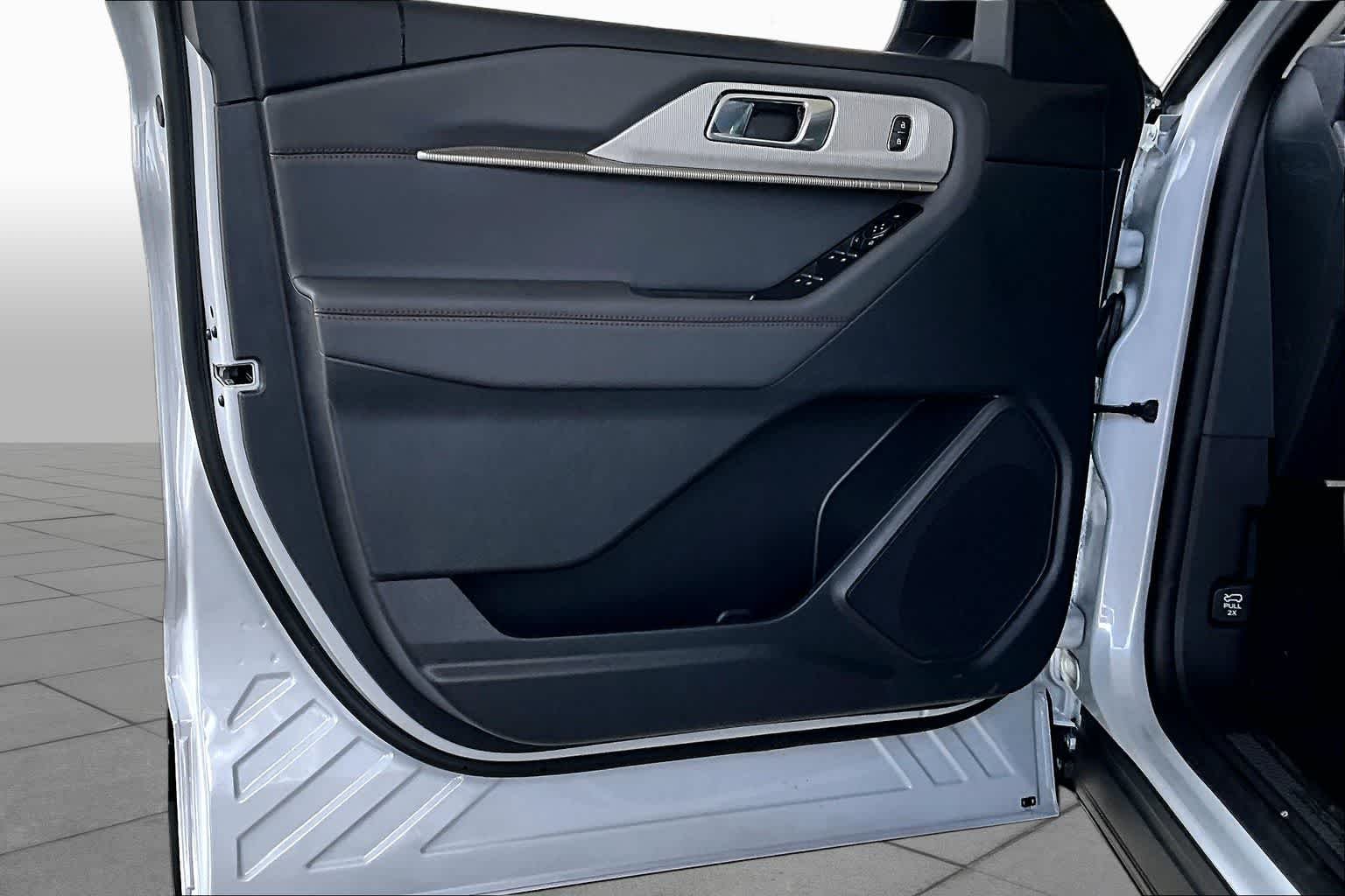 New 2026 Space White Metallic Ford Active image 10