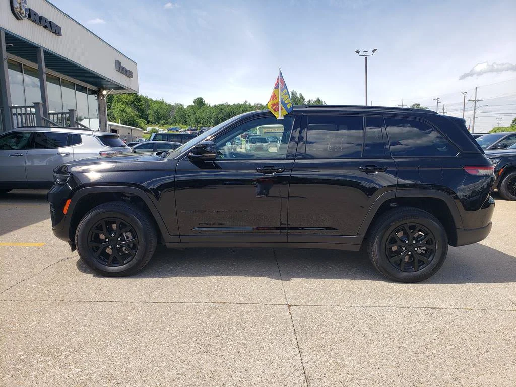 2025 Jeep Grand Cherokee Altitude - Photo 7