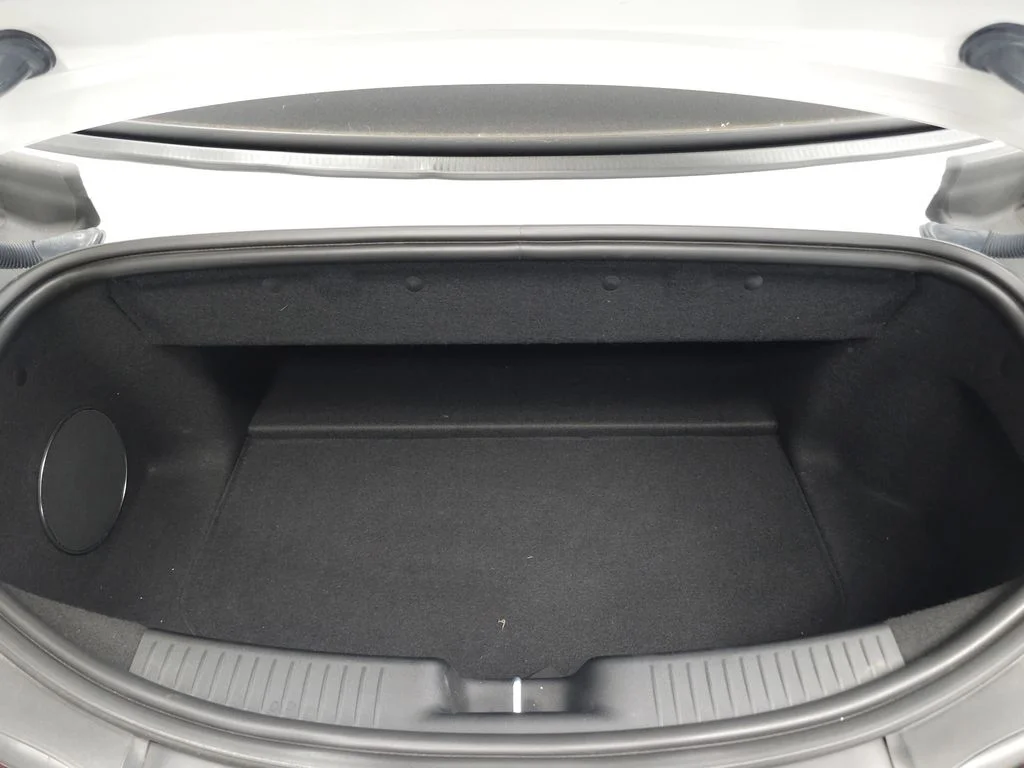 Used 2022 MANUFAKTUR Moonlight White Magno Mercedes-Benz SL 63 AMG® image 33