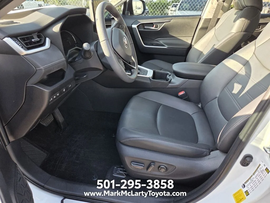 Used 2024 Beige Toyota XLE Premium image 7