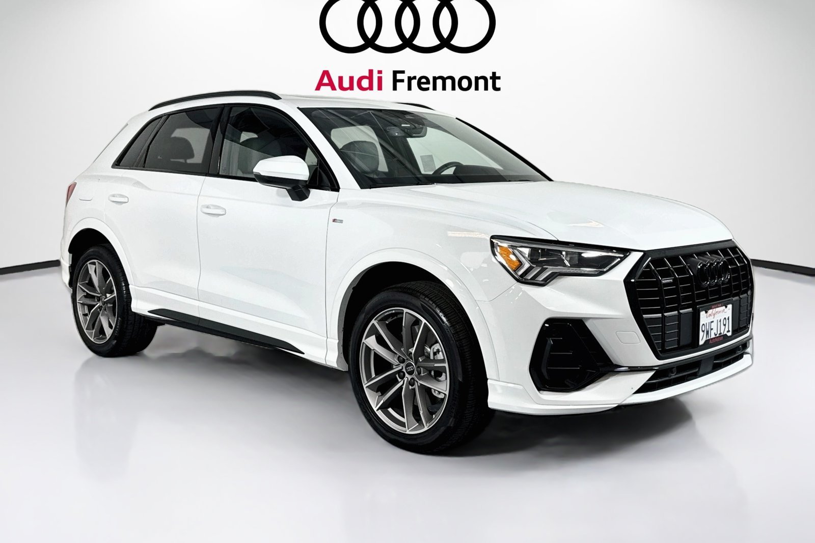 Used 2025  Audi S line Premium image 7