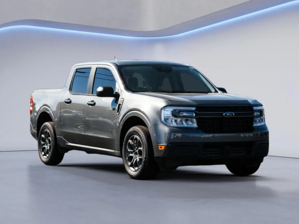 Used 2024 Carbonized Gray Metallic Ford XLT image 3
