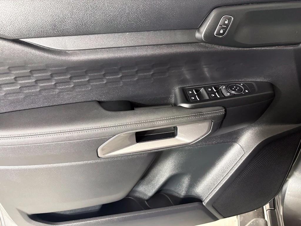 Used 2025 Gray Ford XLT image 20