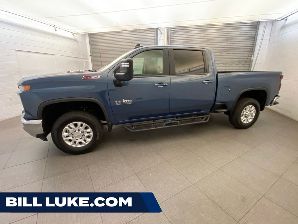 Used 2025 Blue Chevrolet LT image 1