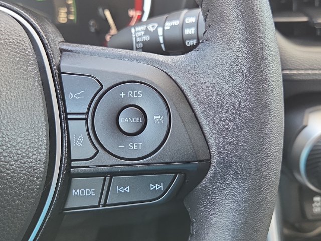 Used 2025 Magnetic Gray Metallic Toyota XLE image 20