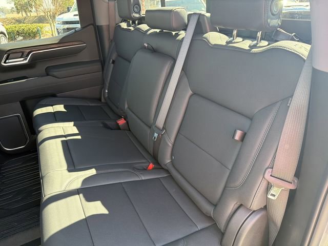 2026 GMC Sierra 1500 SLT - Photo 18
