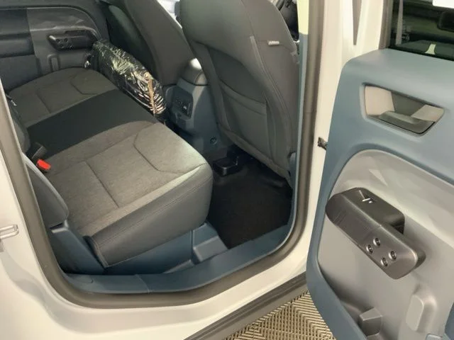 New 2025 Space White Metallic Ford XLT image 24