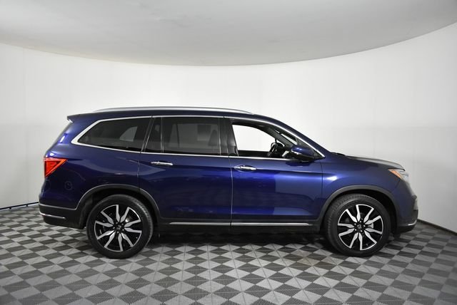 Used 2019 Blue Honda Touring image 8