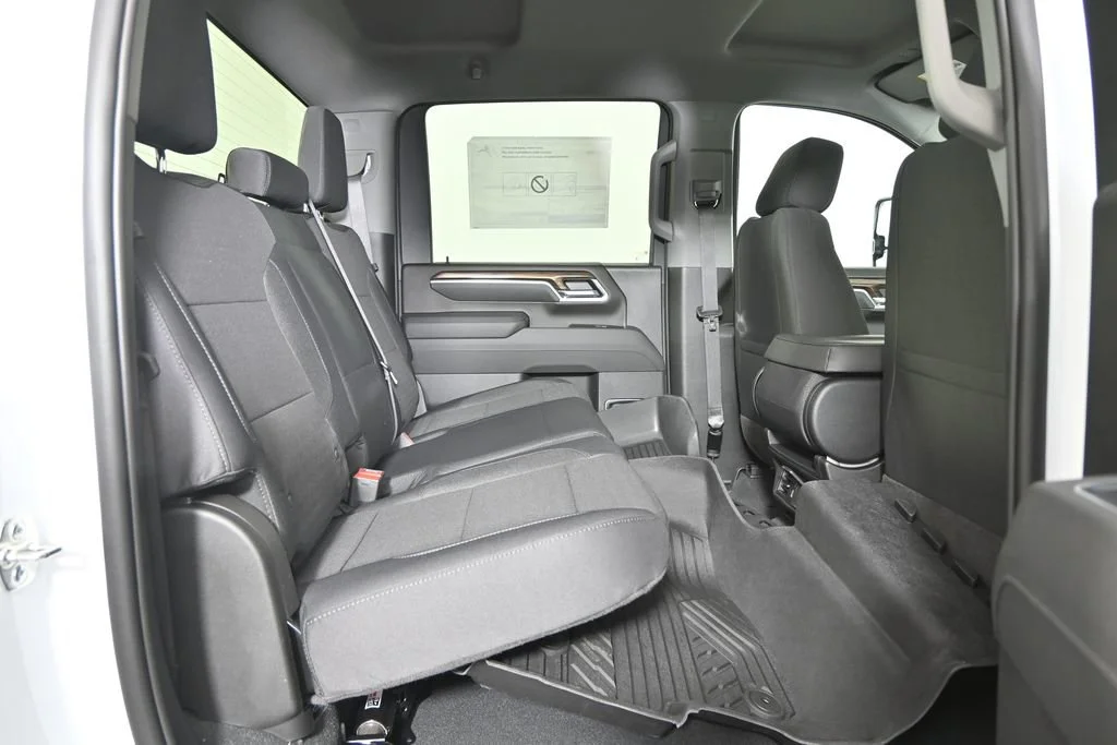 2026 Chevrolet Silverado 3500 HD LT - Photo 16
