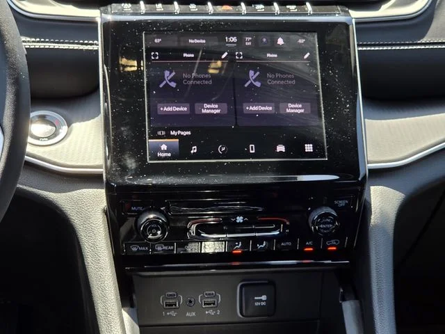 Used 2025 Gray Jeep Laredo X image 12