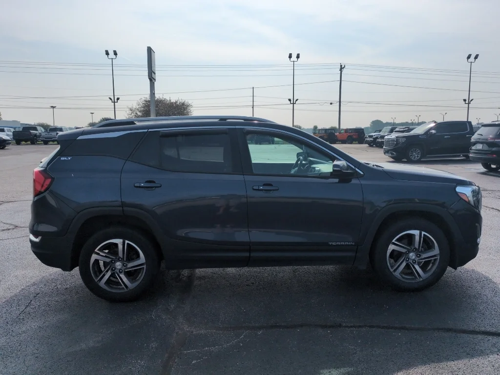 Used 2018 Blue Steel Metallic GMC SLT image 4