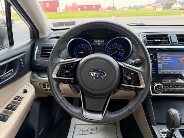 Used 2018 White Subaru 2.5i image 15