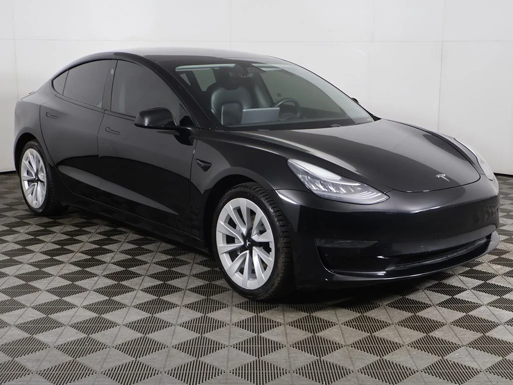Used 2021 Tesla Model 3 Base with VIN 5YJ3E1EA4MF861470 for sale in Parma, OH