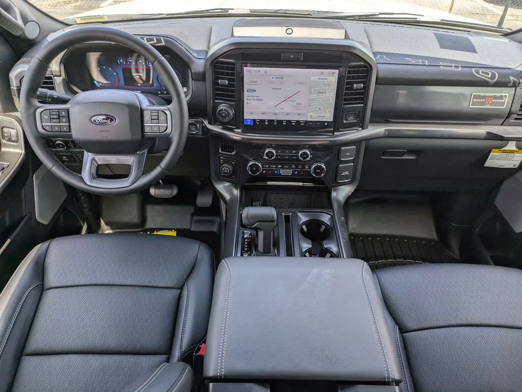 New 2026 Avalanche Ford Lariat image 15