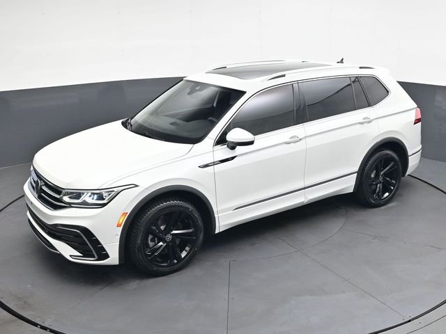 Used 2023 White Volkswagen 2.0T SEL R-Line image 28