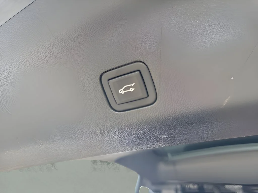 Used 2023 Black Raven Cadillac Sport Platinum image 44