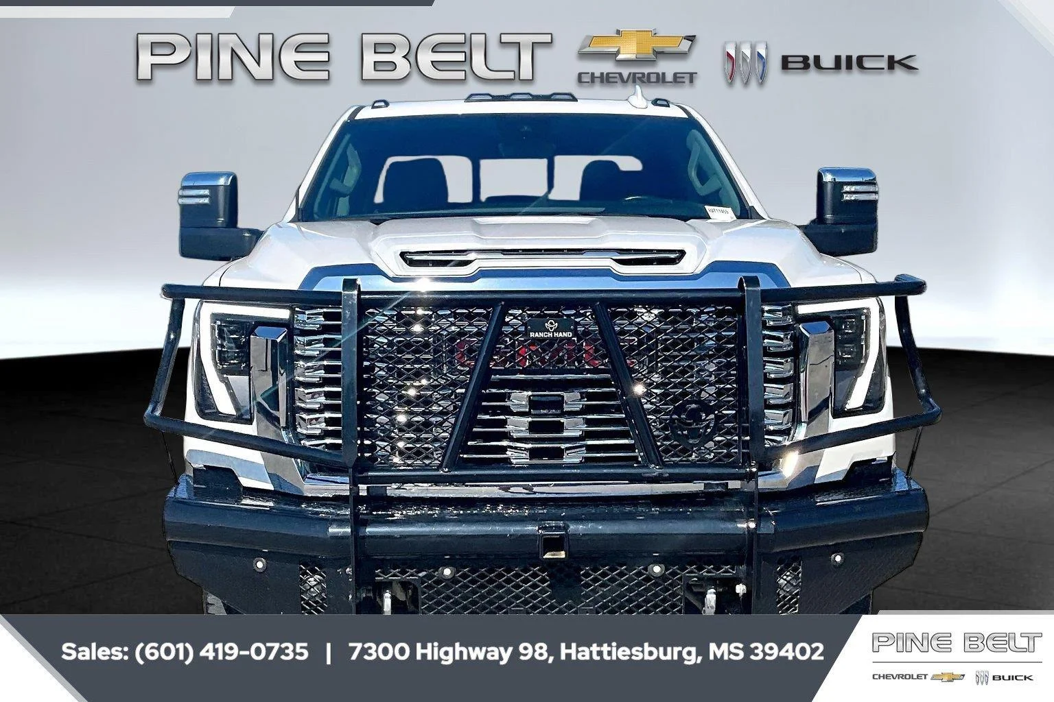 Used 2024 White Frost Tricoat GMC Denali image 3