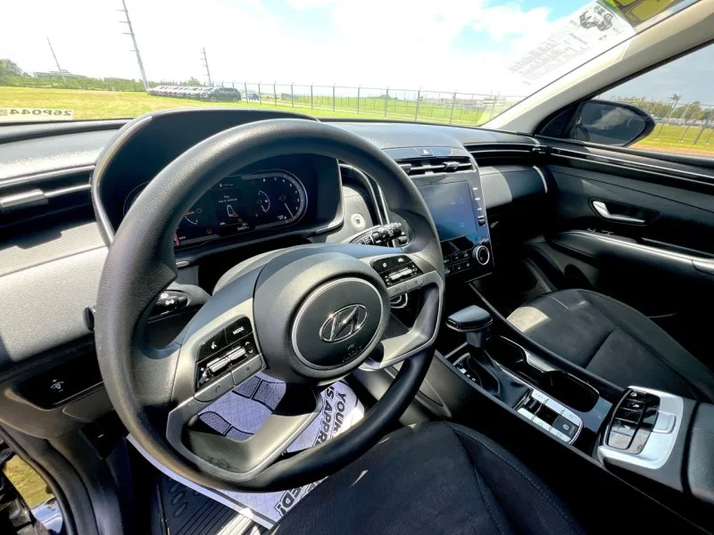 Used 2022 Black Hyundai SEL image 17