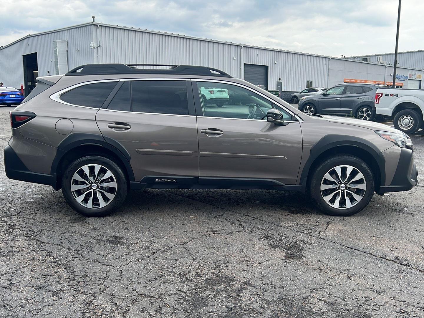 Used 2024 Brilliant Bronze Metallic Subaru Limited image 22