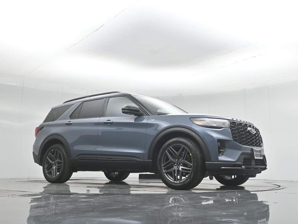 New 2026 Vapor Blue Metallic Ford ST-Line image 3