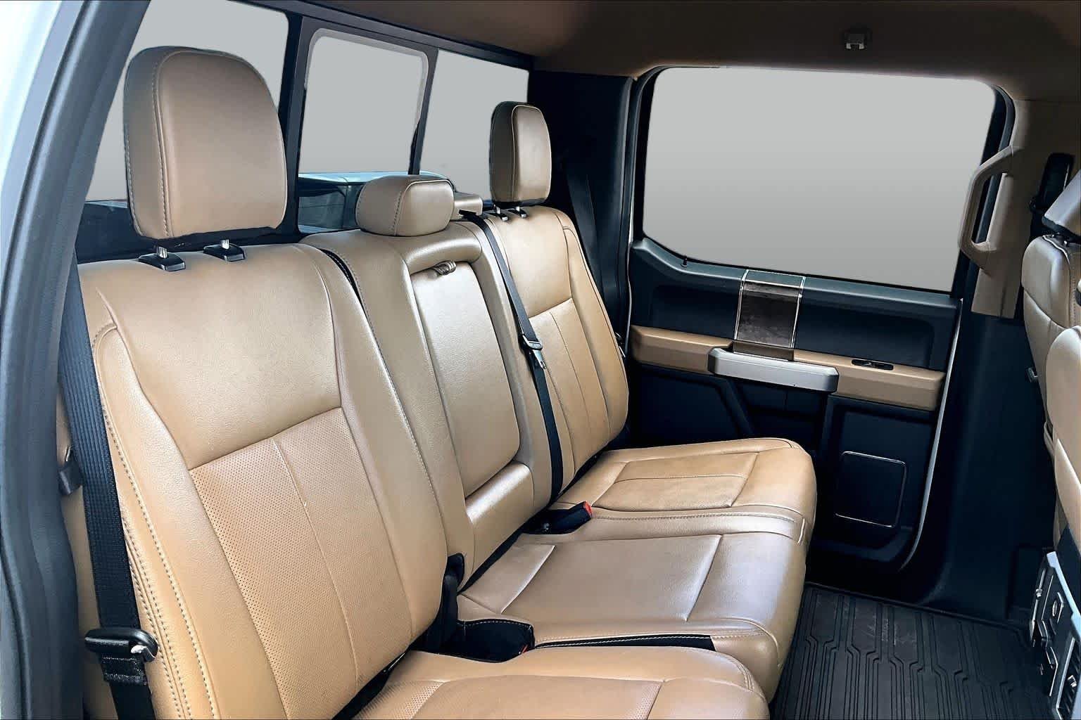 Used 2022 Oxford White Ford LARIAT image 17