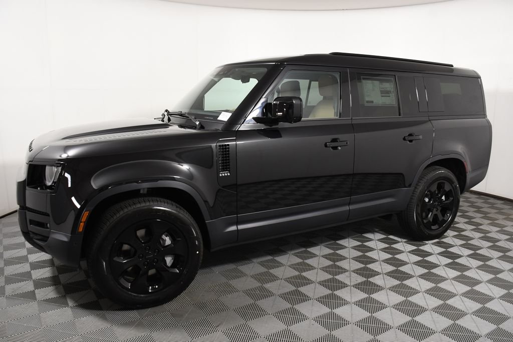 New 2026 Santorini Blk Land Rover S image 2