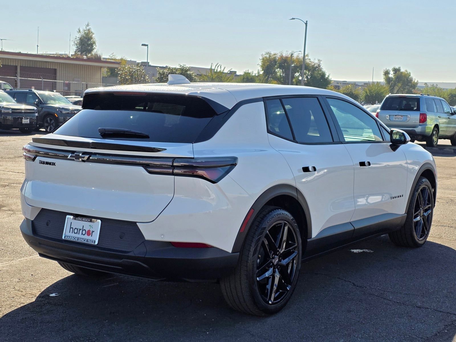 New 2026 Summit White Chevrolet LT image 7