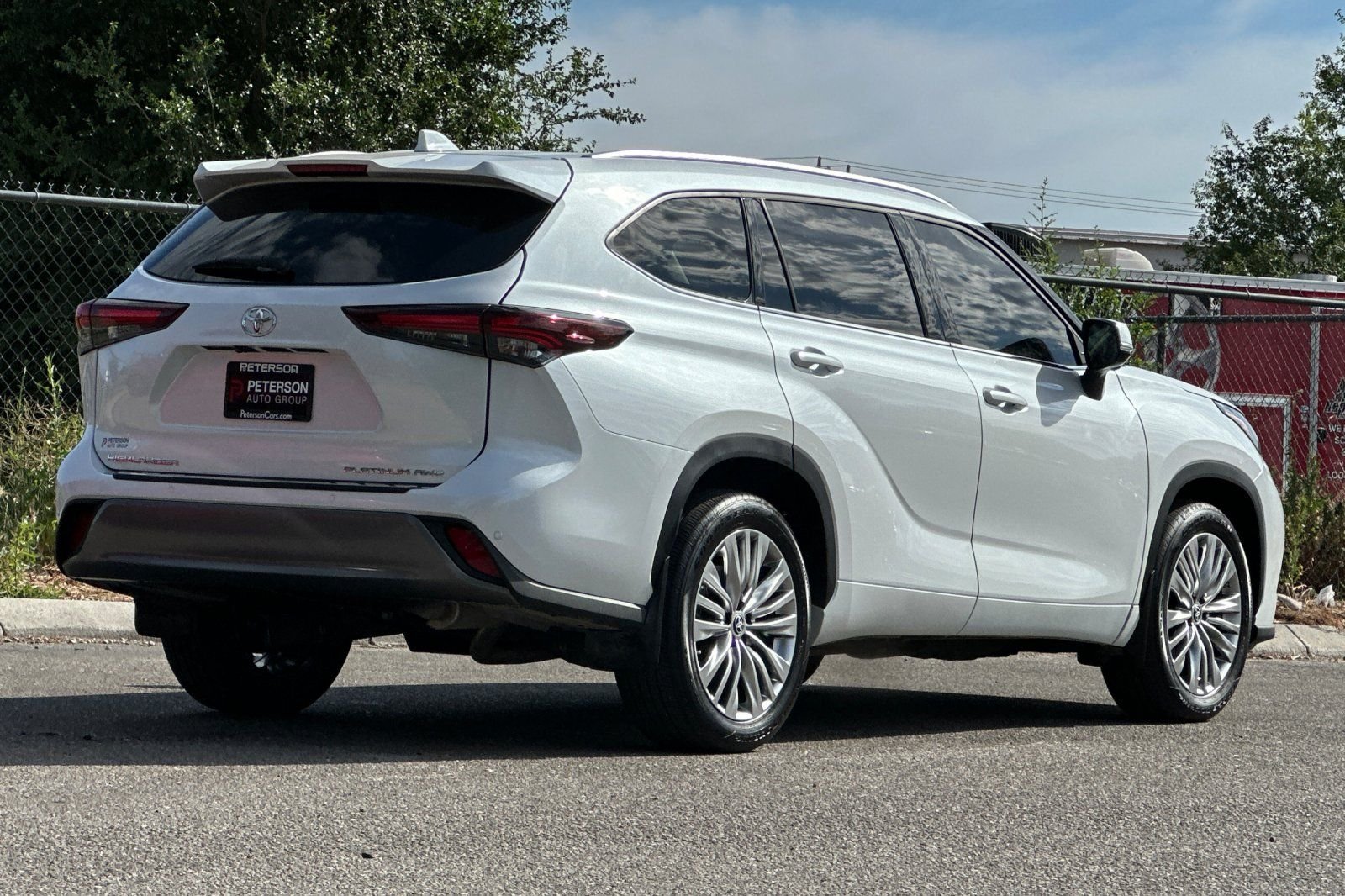 Used 2024  Toyota Platinum image 4