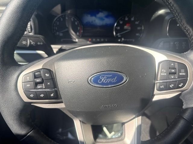 Used 2024 Black Metallic Ford XLT image 11