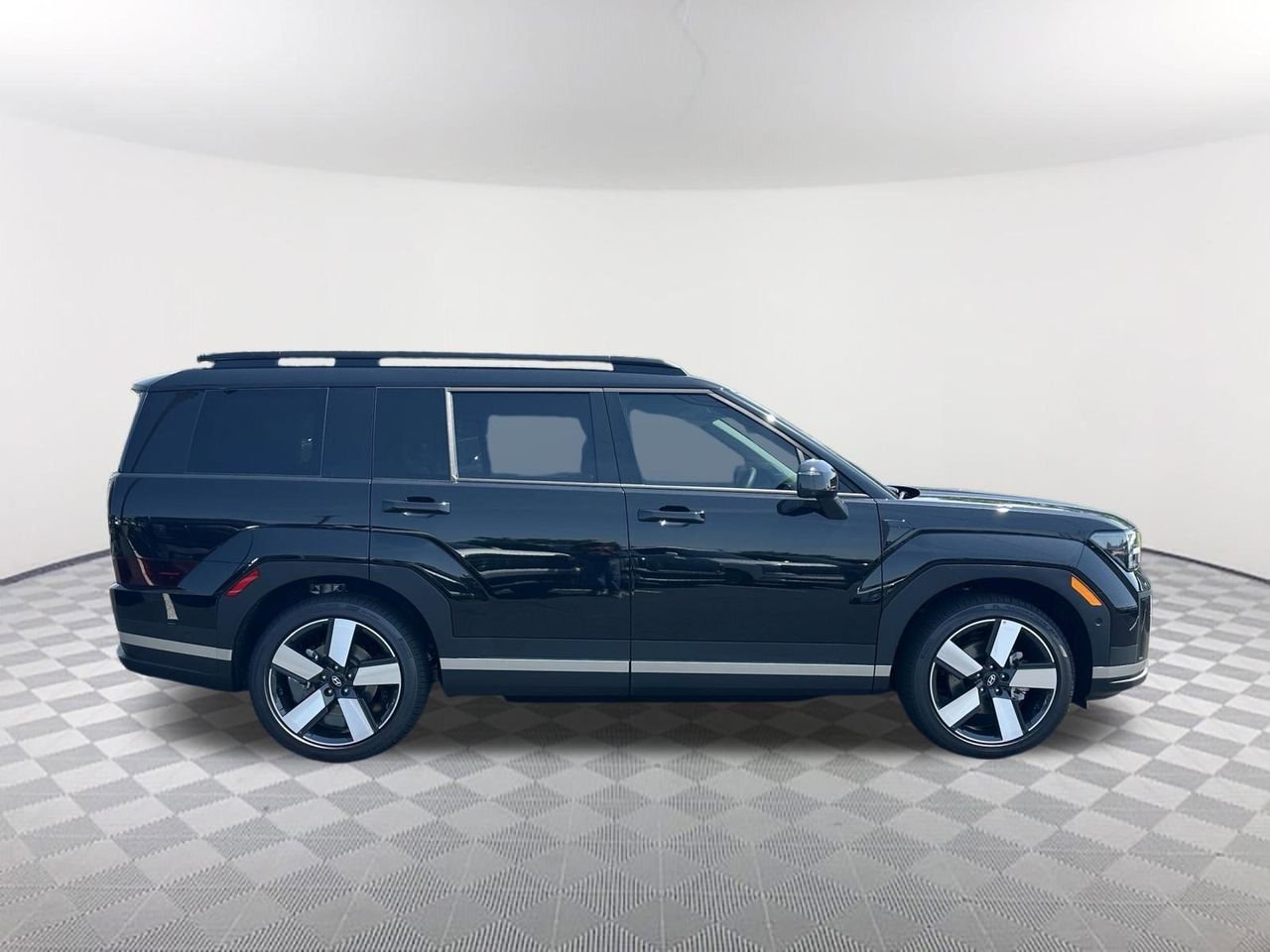 New 2026 Phantom Black Hyundai Limited 6P image 4
