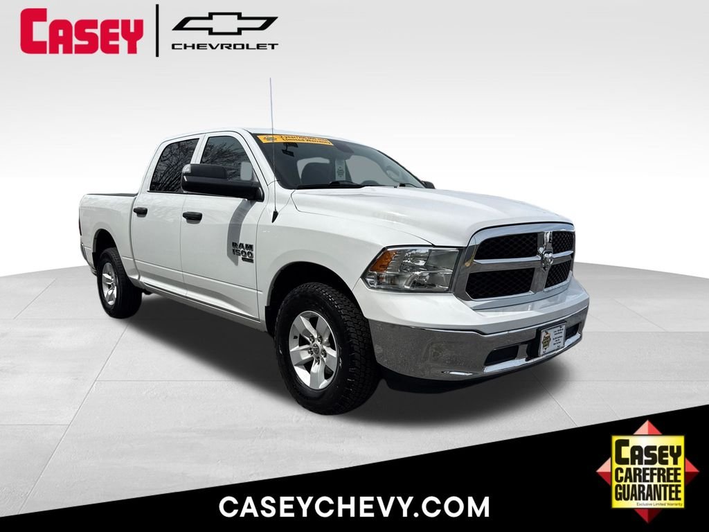 2023 RAM 1500 Classic SLT 4x4 Crew Cab 5'7's photo