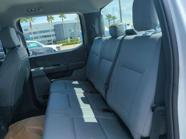 2025 Ford F-450 Super Duty Chassis Cab XL - Photo 13