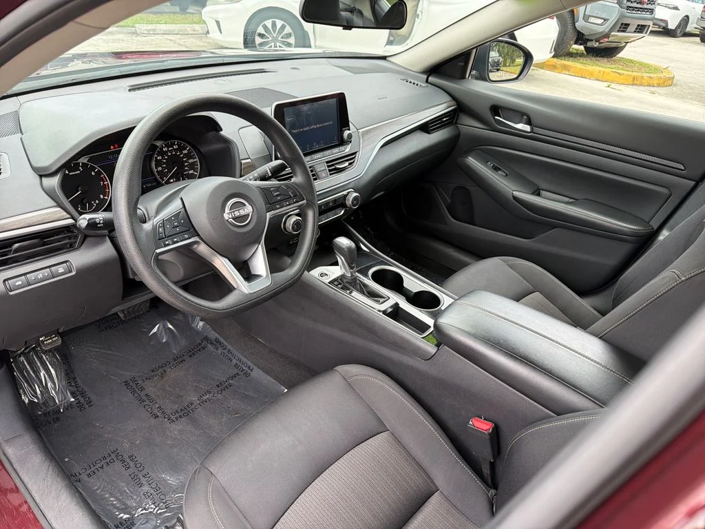 2024 Nissan Altima SV - Photo 13