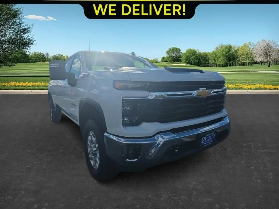 Used 2024 White Chevrolet LT image 3