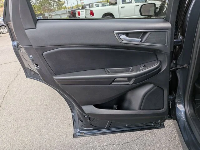 Used 2024 Blue Ford SE image 23
