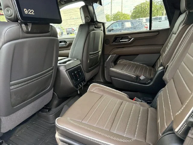 New 2027 Glacier White Tricoat GMC Denali Ultimate image 13