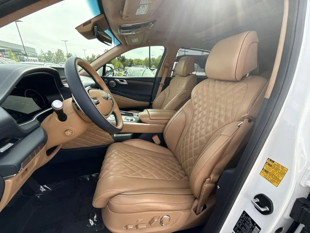 Used 2021 White Genesis 3.5T image 11