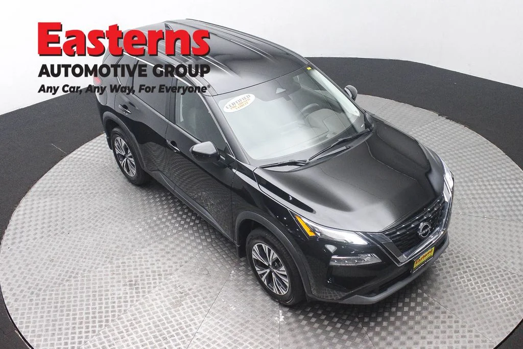 Used 2023 Black Nissan SV image 3