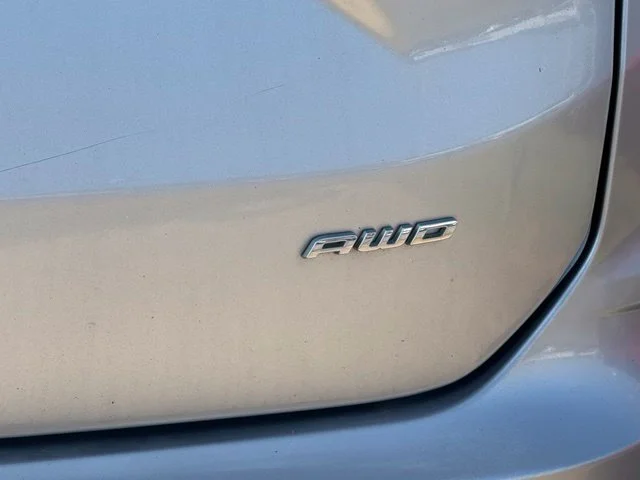 Used 2022 Silver Ford Titanium image 8