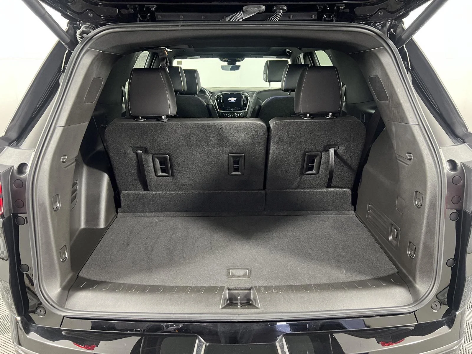 Used 2023 MOSAIC BLACK METALLIC Chevrolet Premier image 7