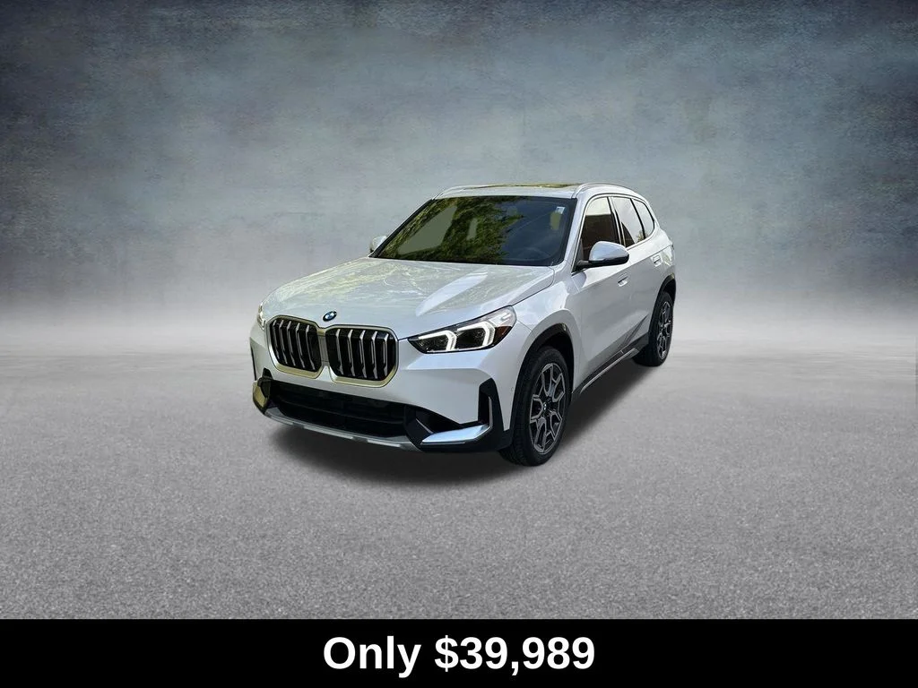 Used 2026 White BMW xDrive28i image 4